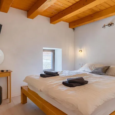 Vila Sarini Dvori By Guide
